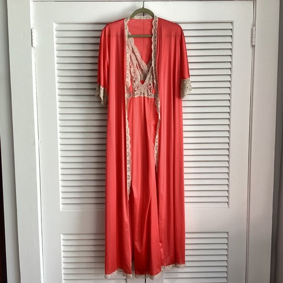 Vintage Vanity Fair Coral Slip Dress Lingerie Long Pink Chiffon Lace Lounge Gown - Picture 1 of 16